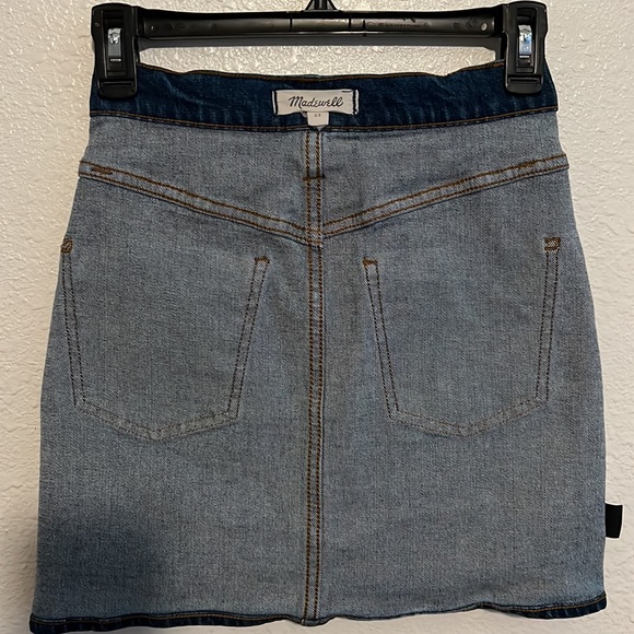 Madewell women’s denim skirt . - Picture 6 of 11